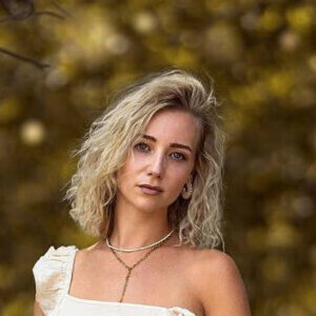 Sandra Amalia free only fans