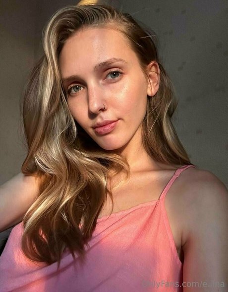 i lina onlyfans strip tease