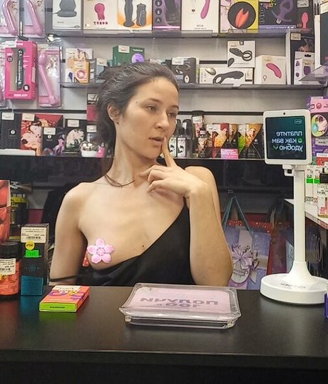 missbarbariss onlyfans leaks naked