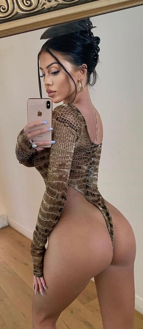 Lauraamy onlyfans public photos