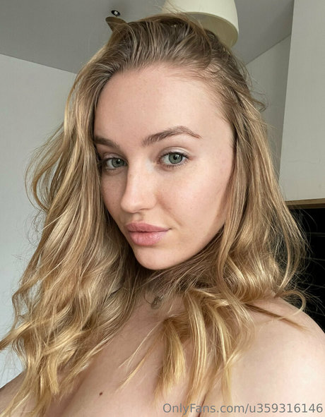 ashley boob onlyfans nude leak