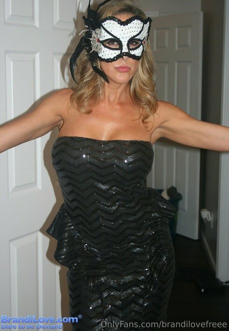 brandilovefreee onlyfans leaks.