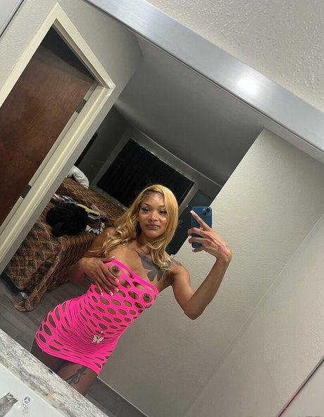 kimoraworldwide onlyfans hot