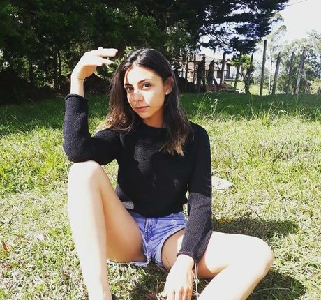 Manuela Velez leaked onlyfans pics