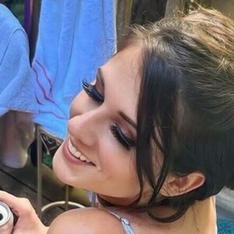 travelingsiren onlyfans leaks free