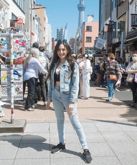 Glory Lamothe only fans pics