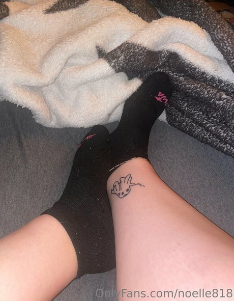 noelle818 onlyfans strip tease