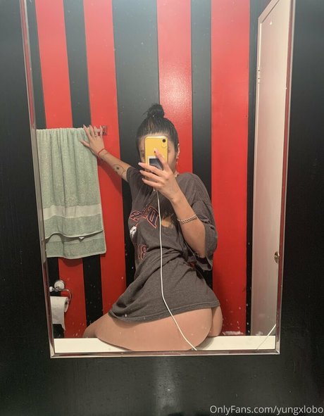 yungxlobo onlyfans naked leak