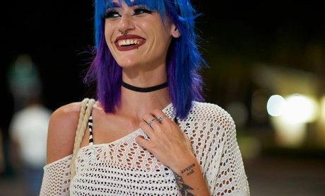 Alikat Goth Girl only fans porn