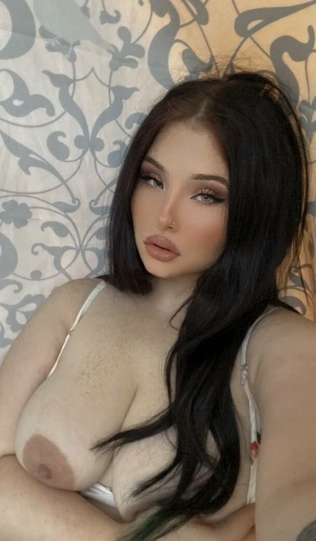 pokigrl onlyfans posts