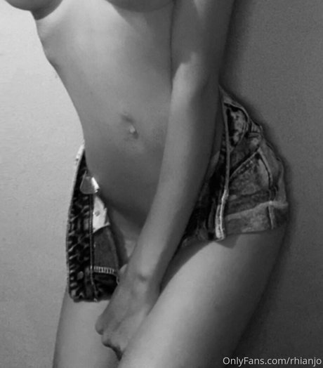 rhianjo Profile pic
