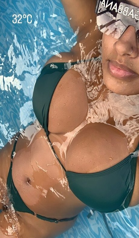 Raiane Almeida onlyfans naked