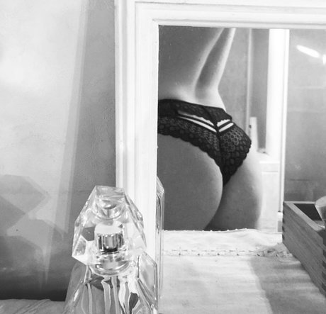 Ambrebarwick on onlyfans