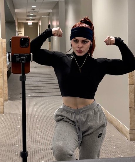 Ayshia Schisel onlyfans sex tape