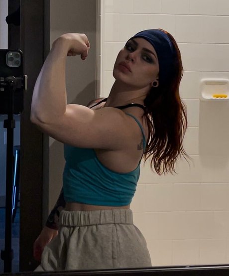 Ayshia Schisel is on onlyfans