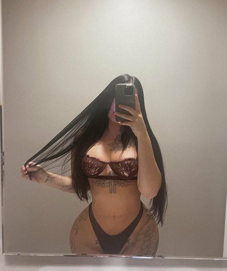 biancatoxic onlyfans star