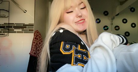 lyraluv onlyfans naked