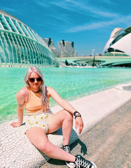 Larissa Zeeuwe onlyfans nsfw