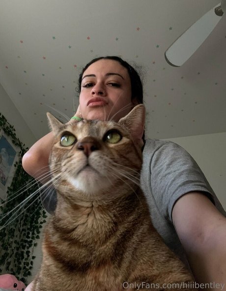 hiiibentley onlyfans sextape
