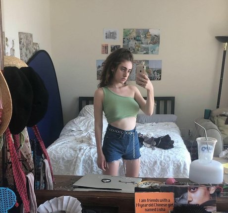 Rachel Sennott onlyfans nude content