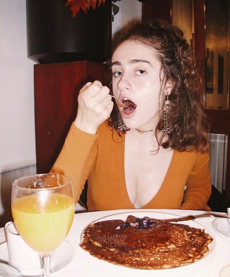 Rachel Sennott onlyfans leaks naked