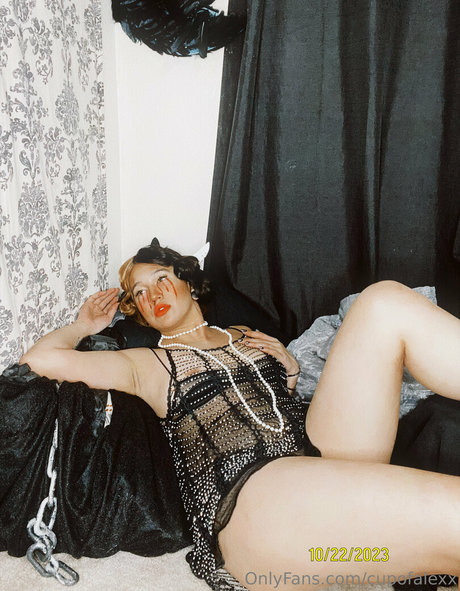 Cupofalexx on onlyfans