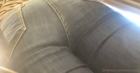 Desiaurora Profile pic