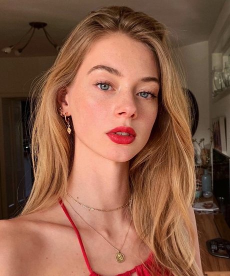 Lauren De Graaf onlyfans mega