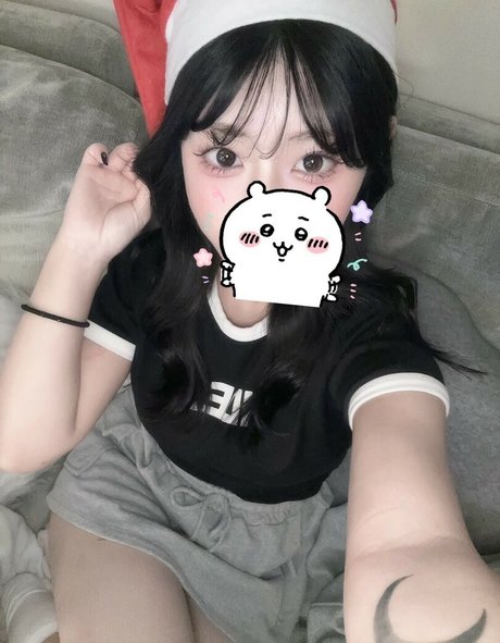 Miru__072q onlyfans nude leak
