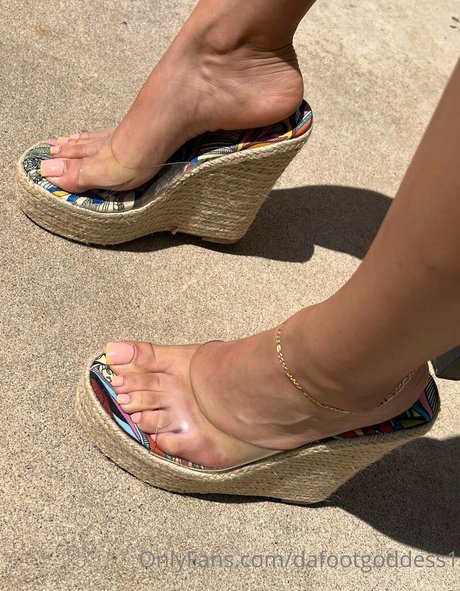 dafootgoddess1 onlyfans nudes leaks