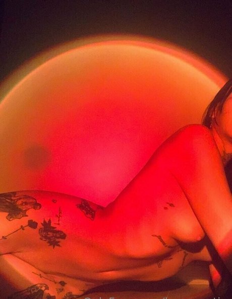 lauryncutie onlyfans model images