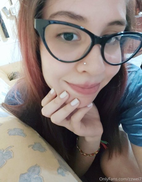 zzwei7 onlyfans fotos