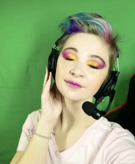 cherryfoxjk nudes onlyfans