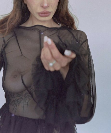 Deeronmoon nudes only fans