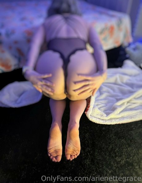arienettegrace onlyfans leaks naked