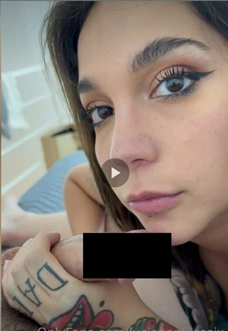 lucianamilessix onlyfans leaked