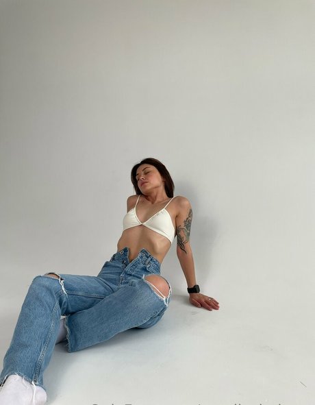 amelia holmes ass onlyfans