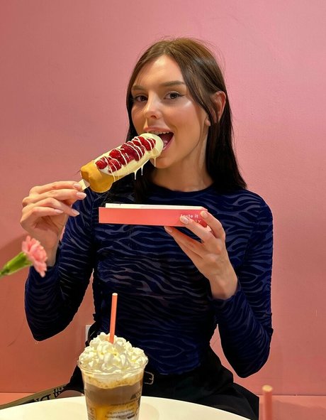 squirting pussy onlyfans beautiful naked pictures