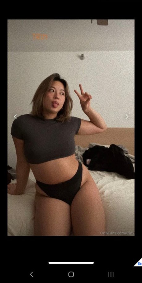 Trinity Vang Hmong onlyfans leak ass