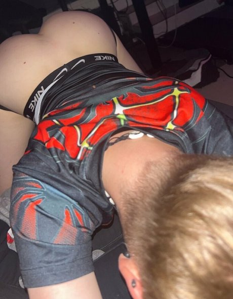 luistwinkyy nude only fans leaks