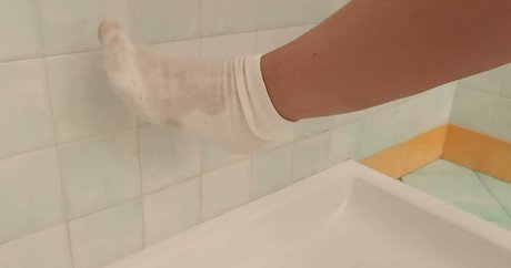 sweet noemi elena topless onlyfans