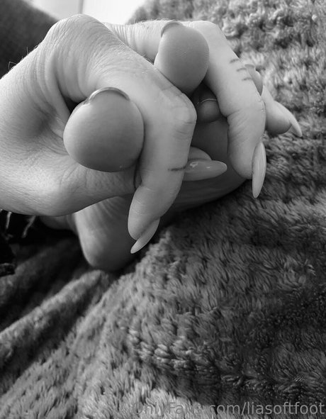 liasoftfoot onlyfans pics