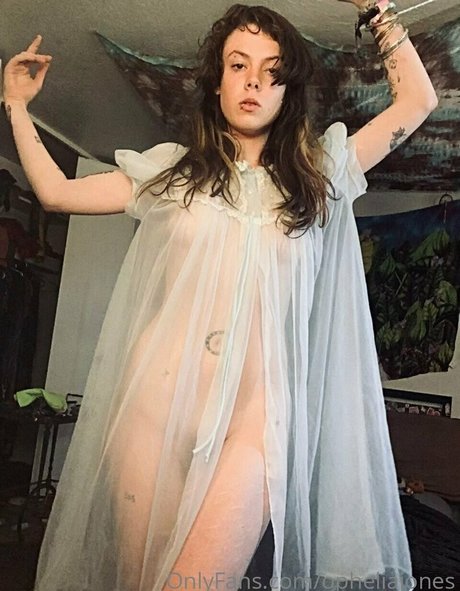 opheliajones onlyfans nudes