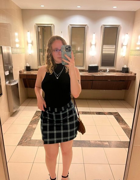 Lilly in bloom onlyfans xxx