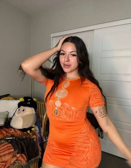 pixiewinn222 onlyfans model images