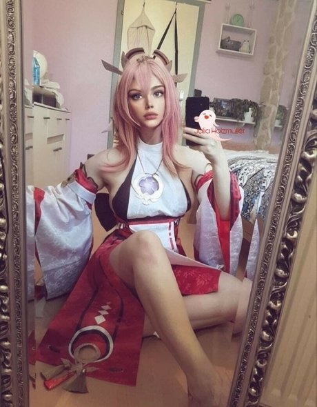 Julia Holzmuller onlyfans porn free