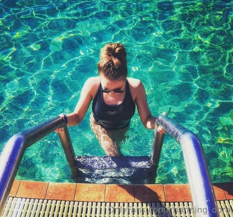 charming dora Profile pic