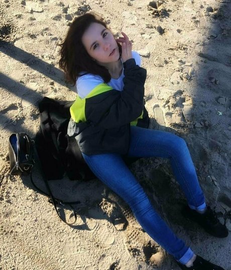 charming dora leaked nudes onlyfans