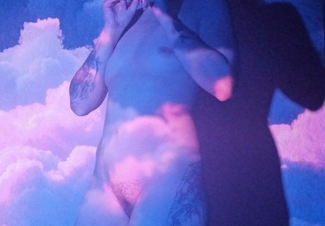 gloryhole girls onlyfans perfect shot