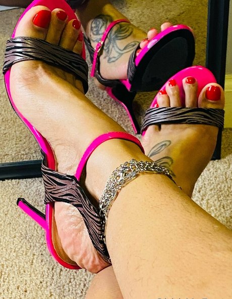 ohhhmyfeetz only fans nude leaks